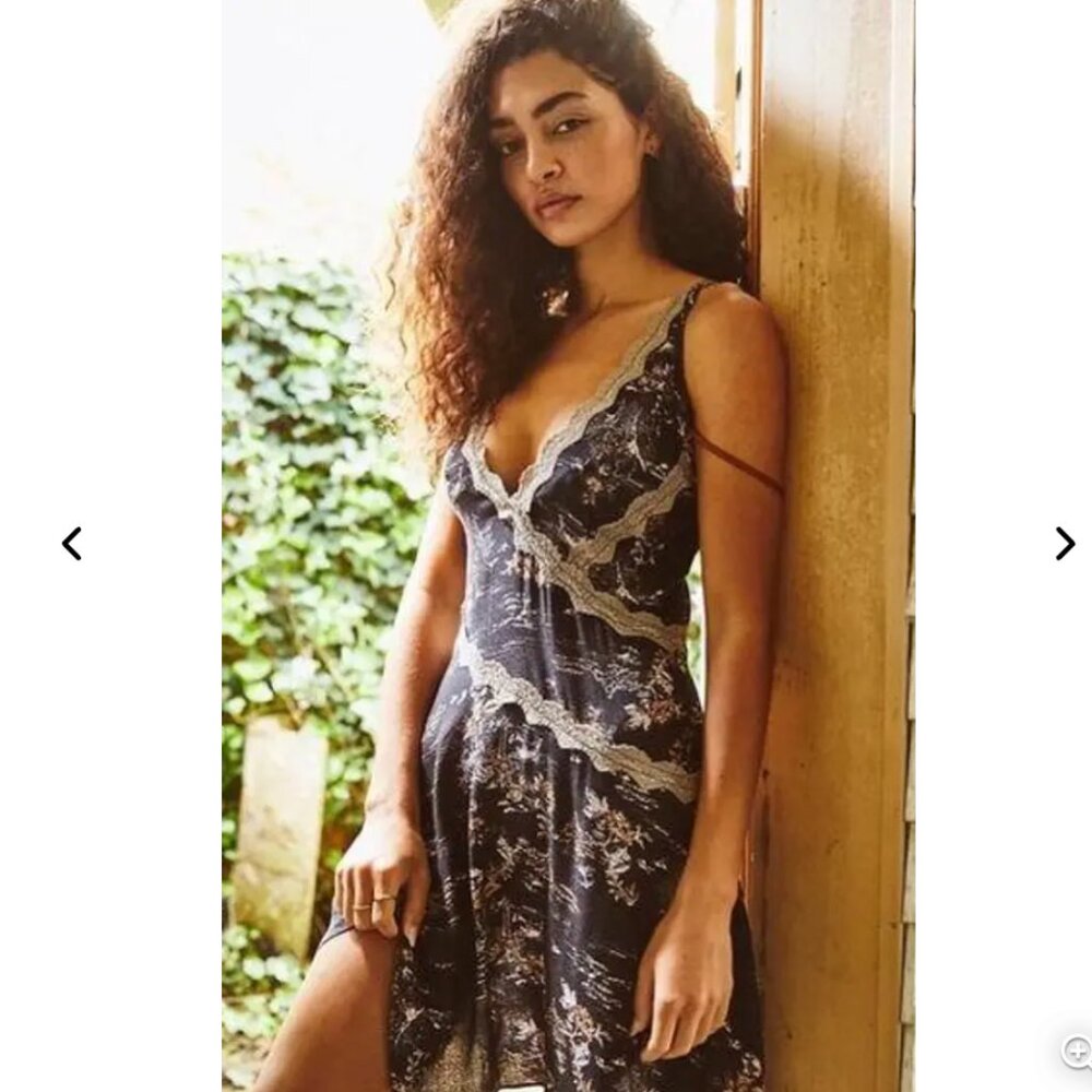 XS - FREE PEOPLE Intimately - Slip My Mind Printed Trapeze Dress NEW no tags